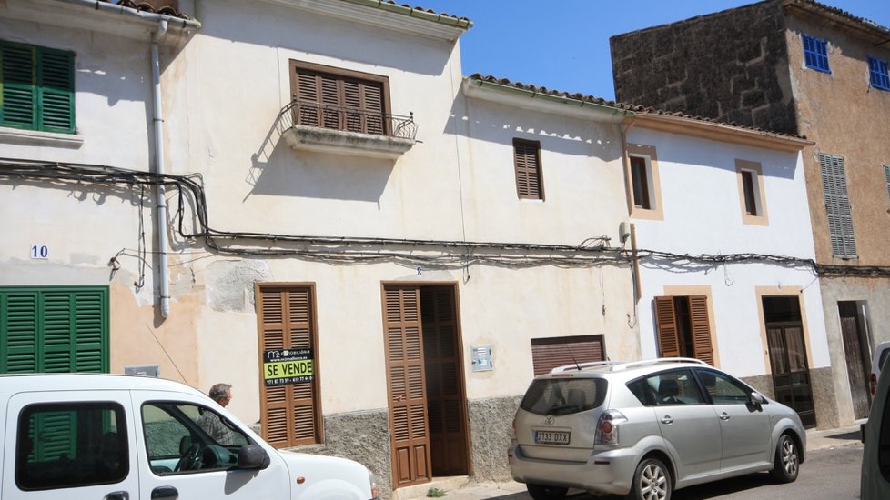 Casa adosada de poble per a reforma integral, a Felanitx, Mallorca.
