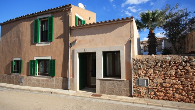 Town house for rent in Santanyí, Mallorca.