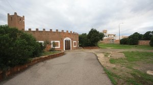 Casa-apartamento y local comercial en Cala Figuera, Santanyí, Mallorca